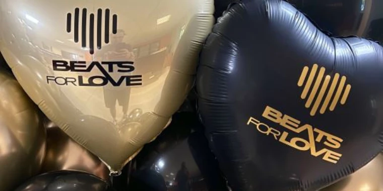 Personalizovaný potisk balónků: Vaše zpráva, která letí